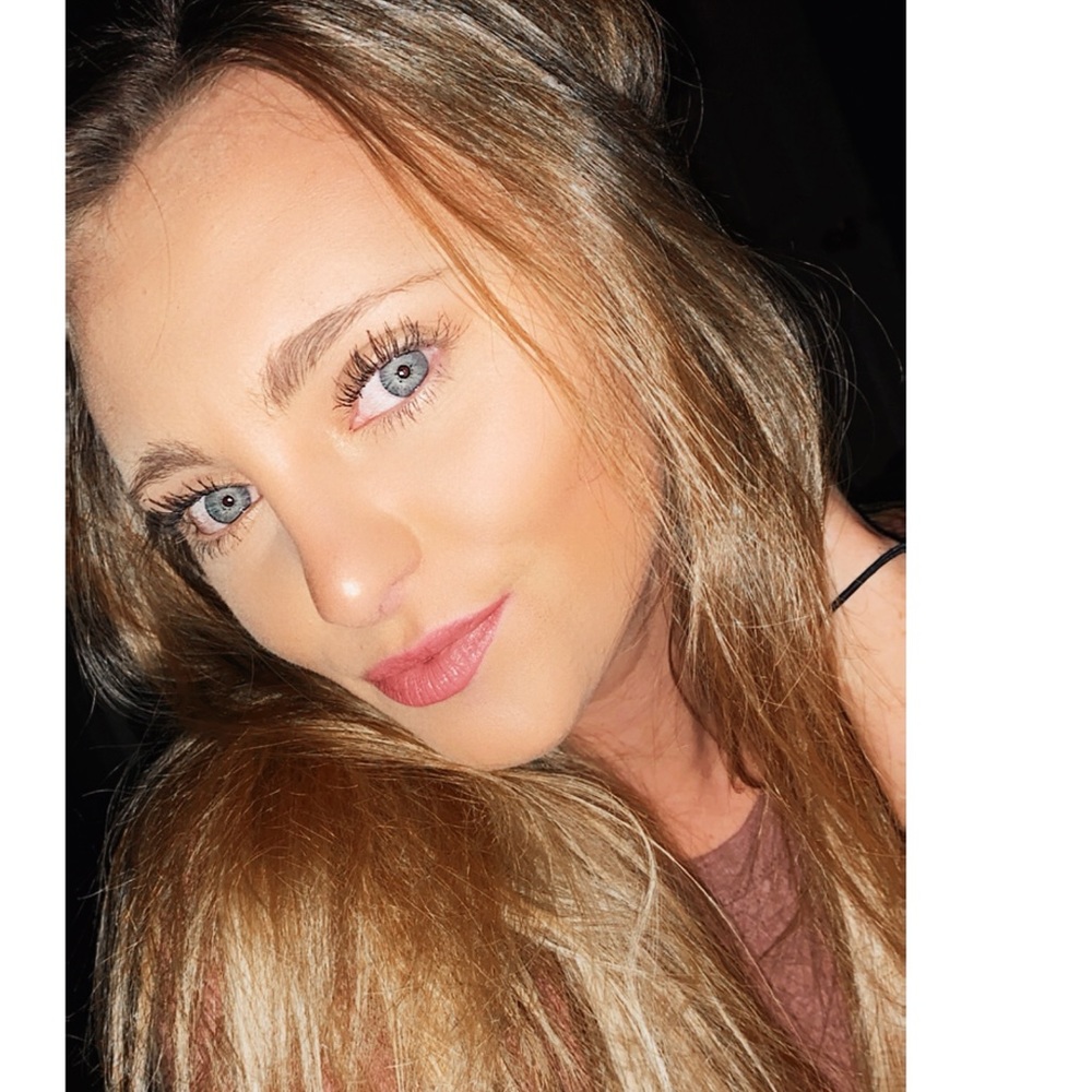 Meet your Posher, Eilainia